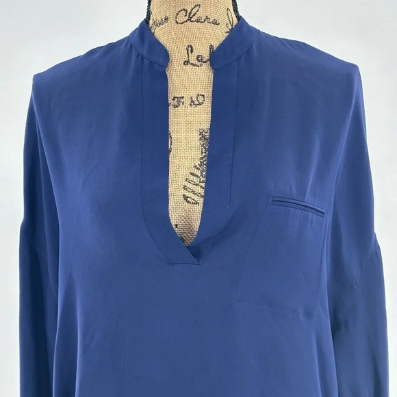 Vince Top Womens XS Blue Low V-Neck Long Sleeve Lightweight Flowy Blouse - Picture 5 of 6